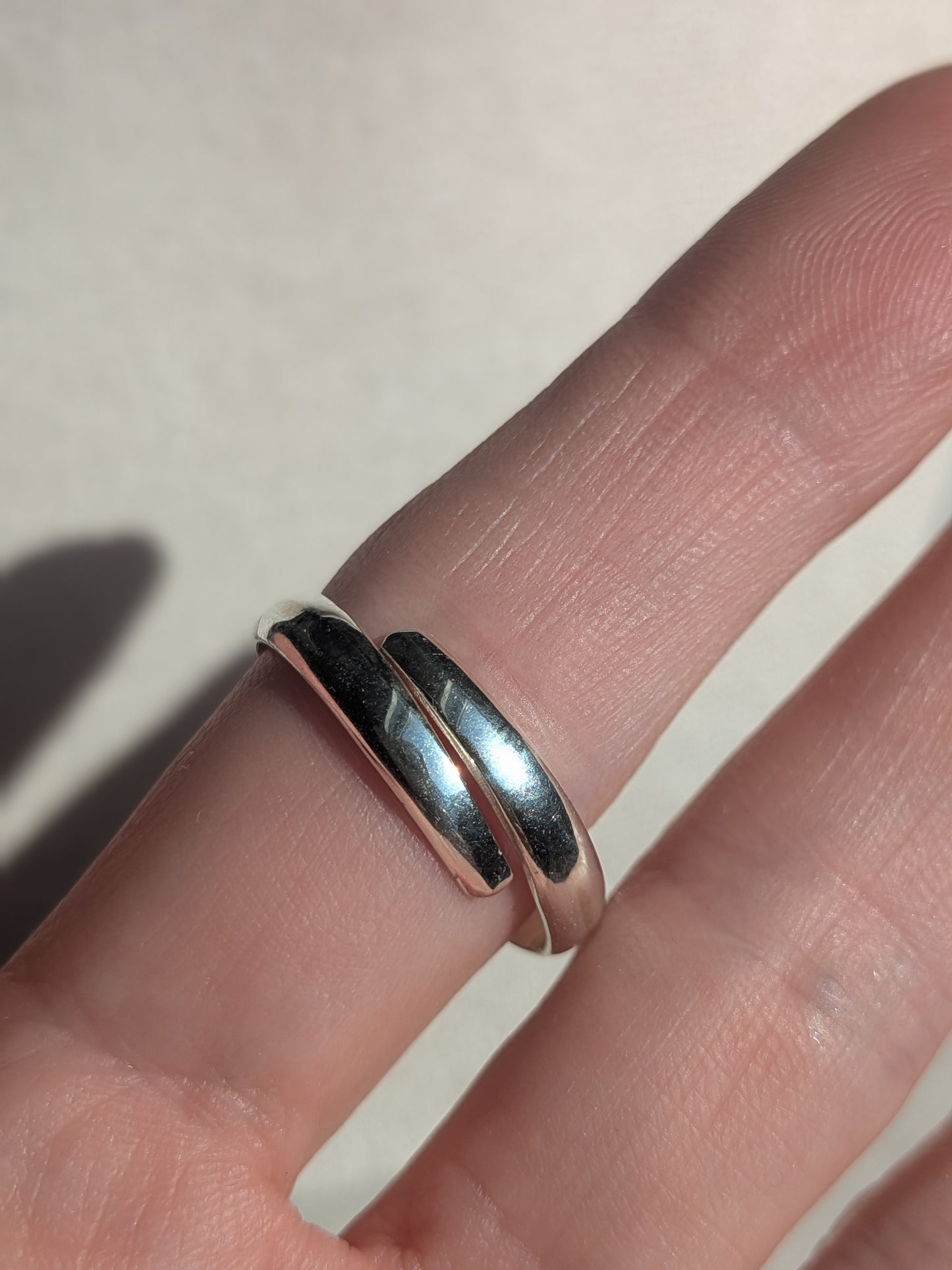 Bague ronde labradorite multicolore