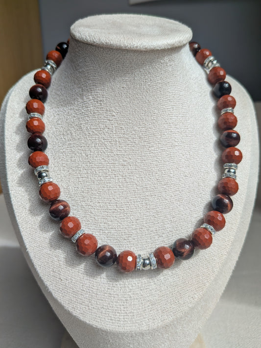Collier jaspe rouge et oeil de taureau