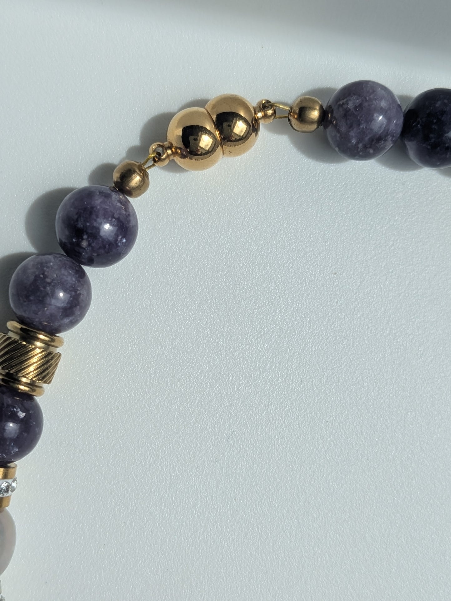 Collier en lepidolite et perles de culture