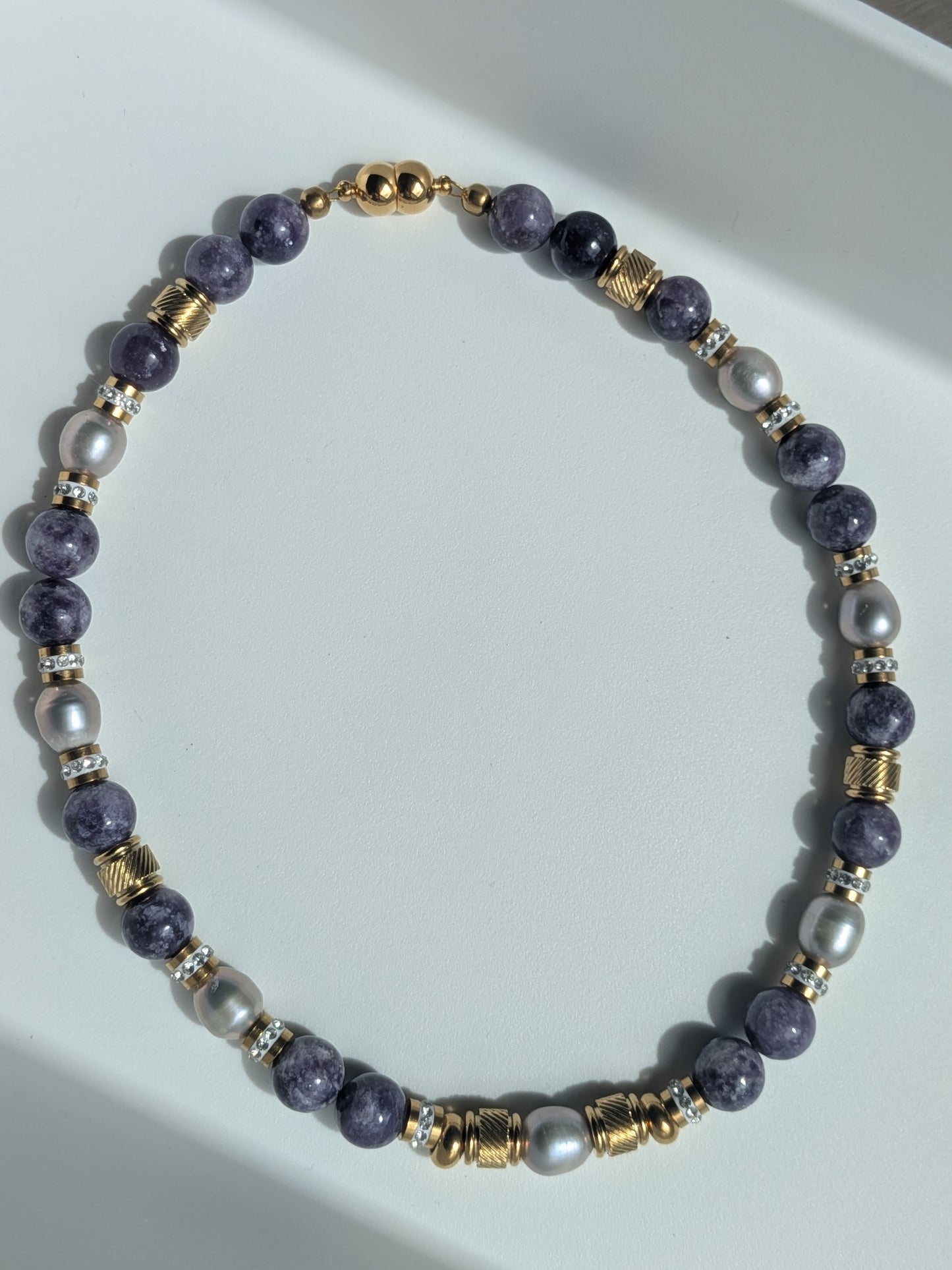 Collier en lepidolite et perles de culture