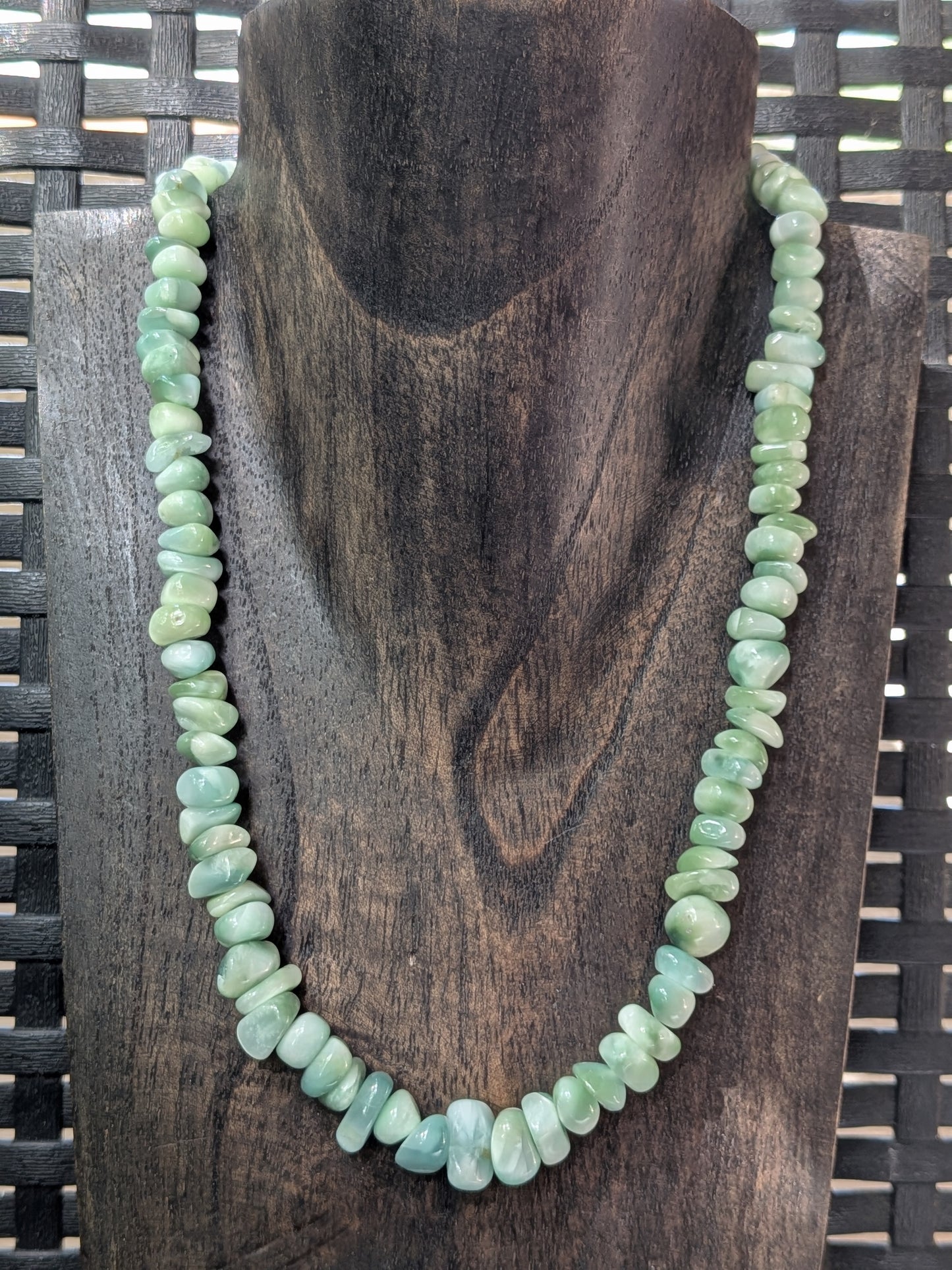 Collier en garnierite