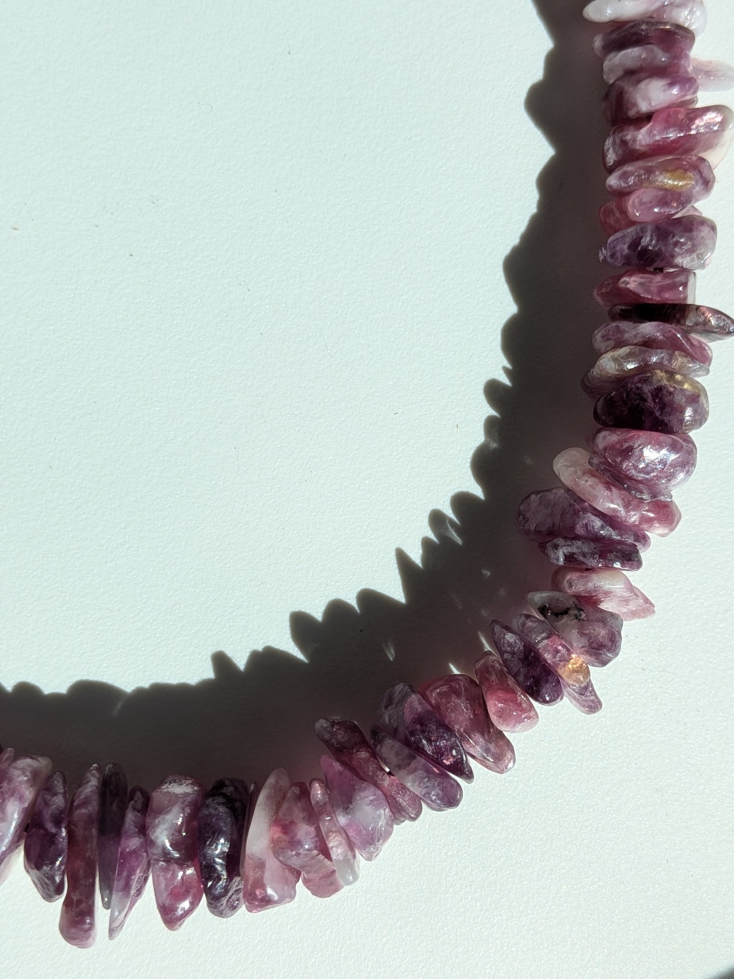 Collier en lepidolite