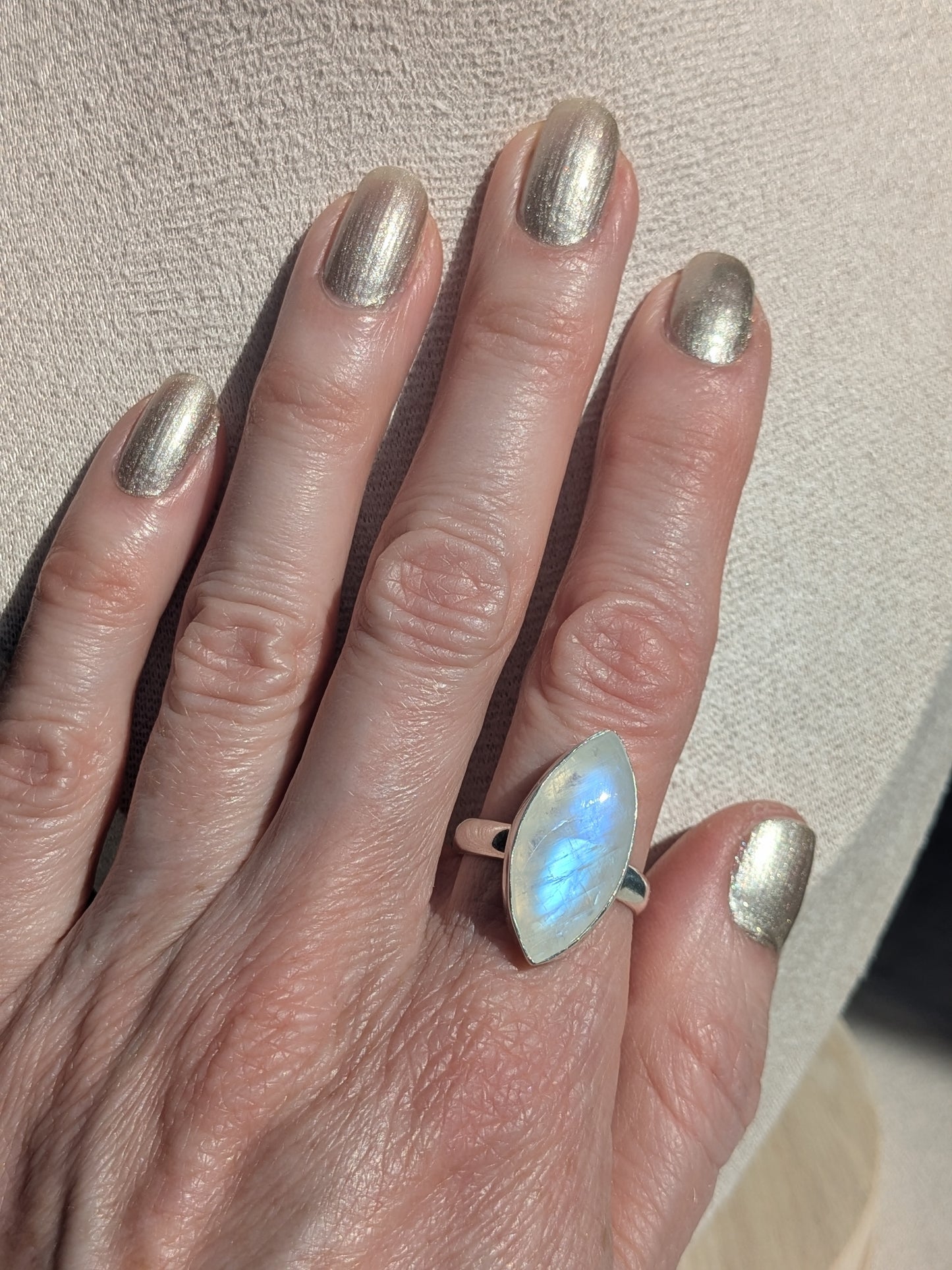 Bague marquise labradorite blanche