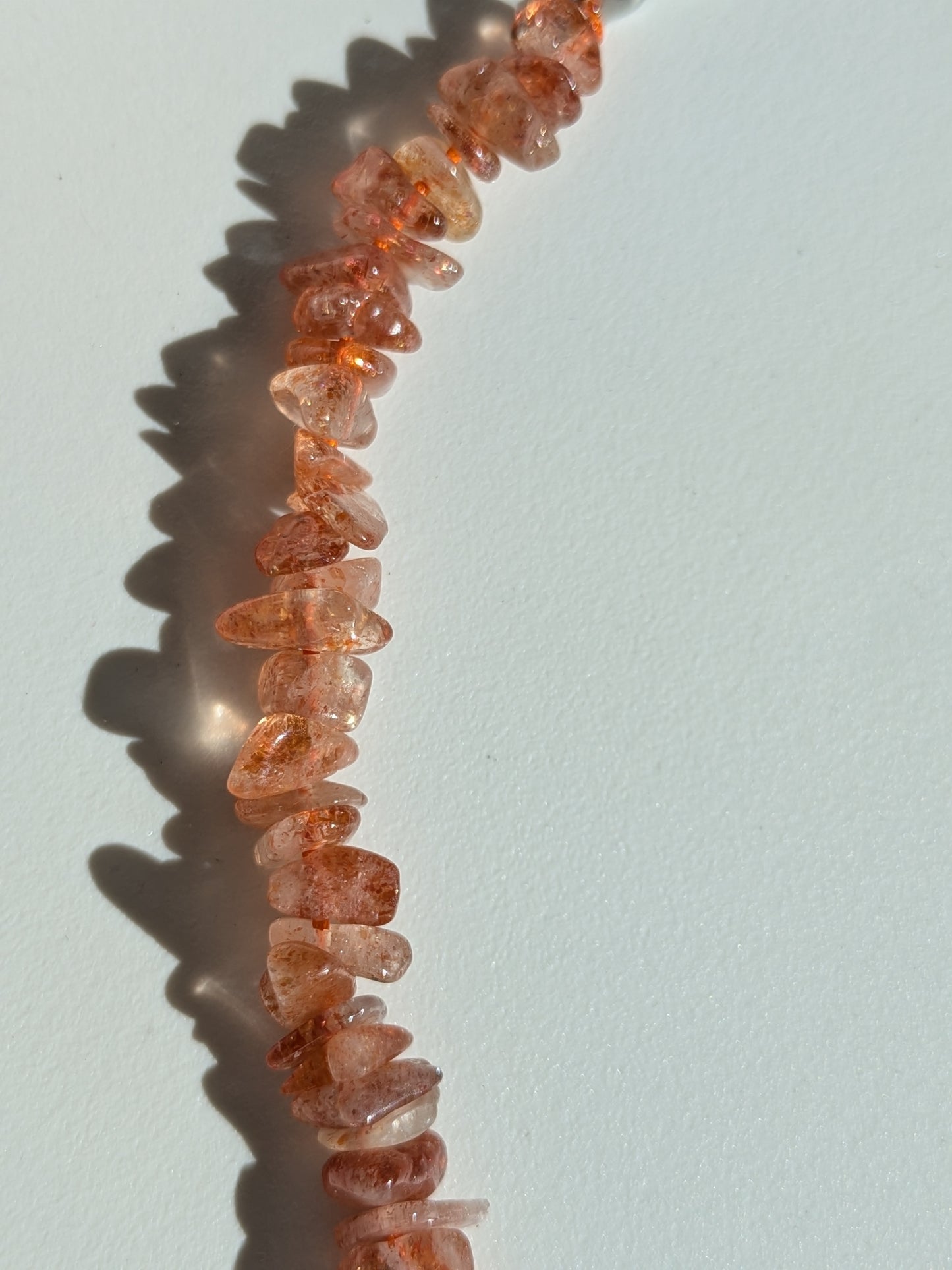 Collier en pierre de soleil