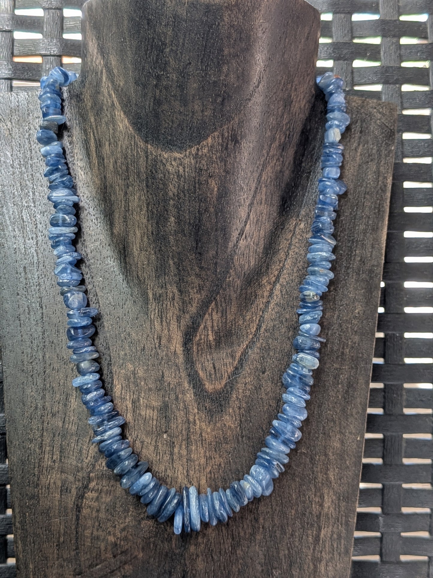 Collier en cyanite